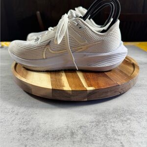 Nike Air Zoom Pegasus 37 Women’s Running Shoes Platinum Metallic Silver 7.5